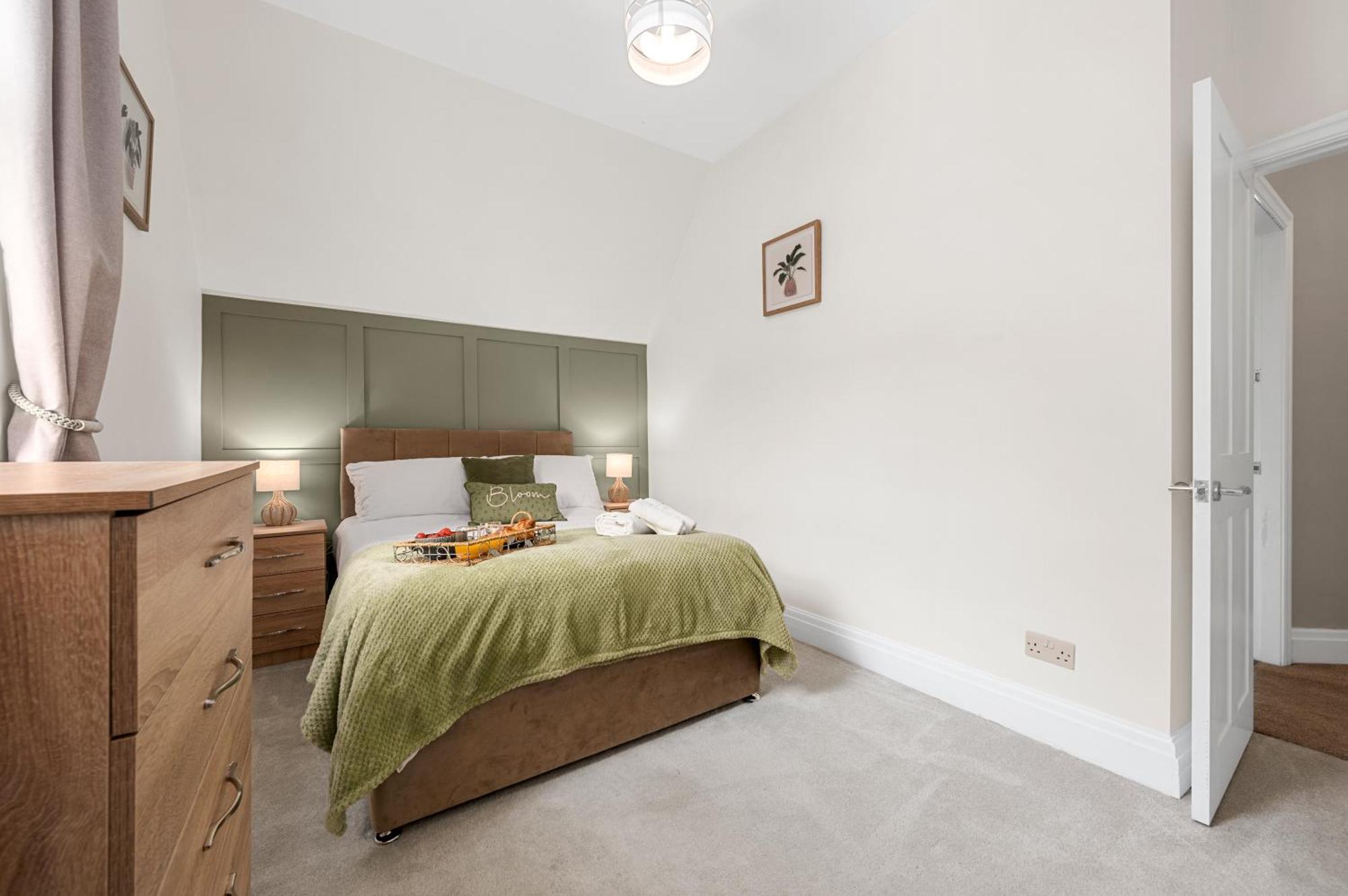 Relax At Little Hawkcliffe Villa Steeton Exterior photo